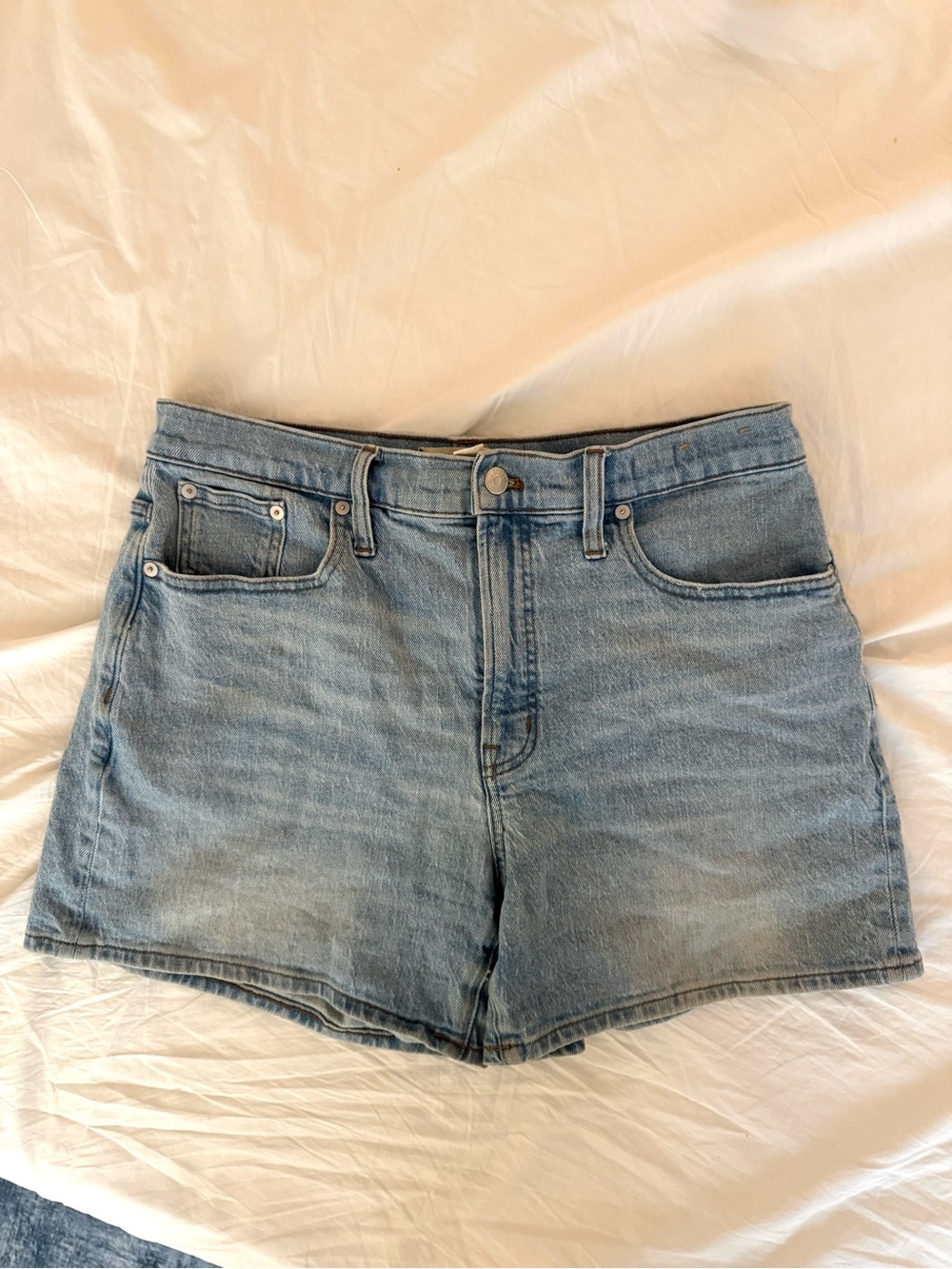Madewell the Perfect Mid-Length Jean Short Light Blue Denim Women’s Shorts